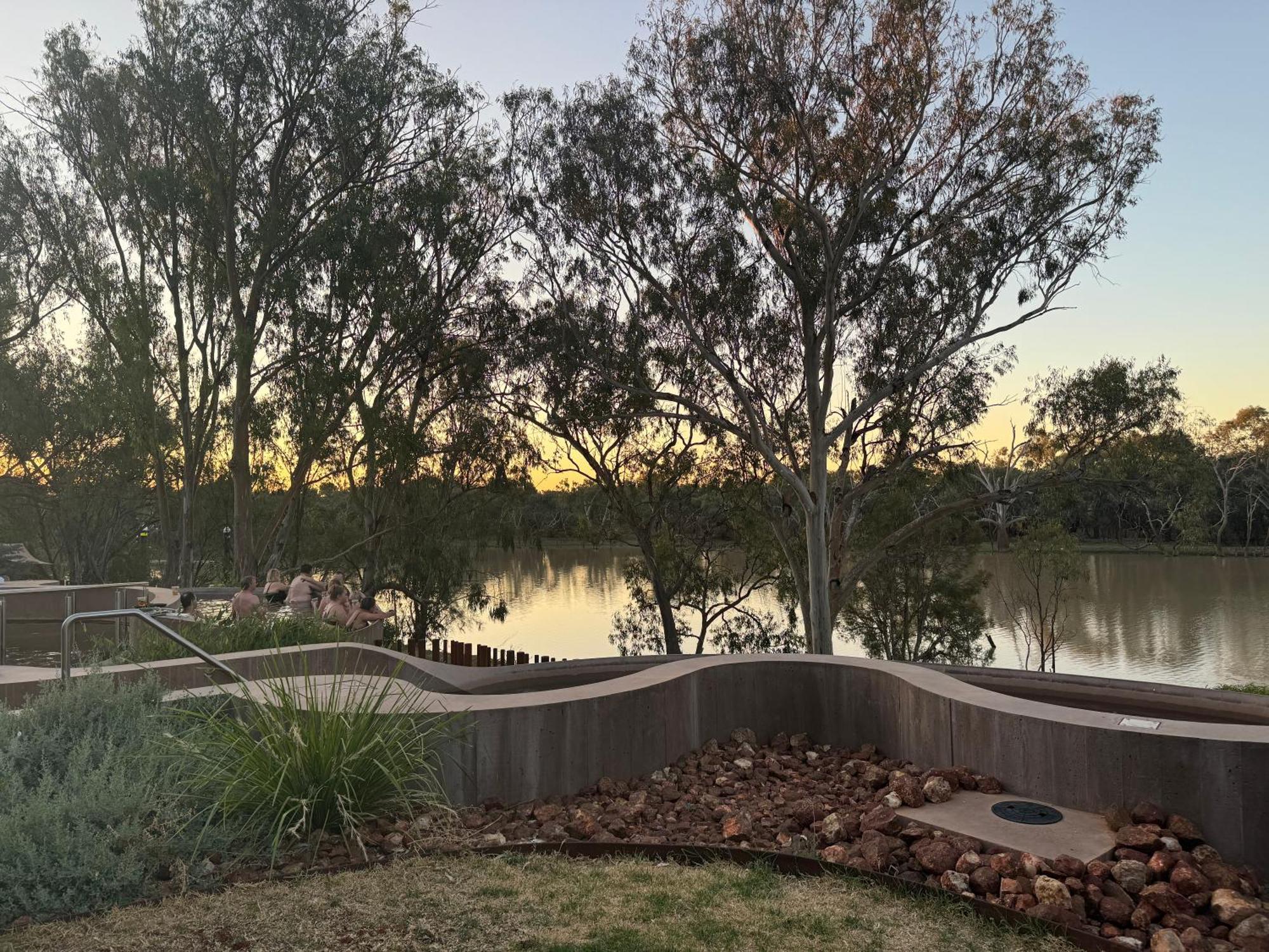 Club Boutique Hotel Cunnamulla Exterior photo